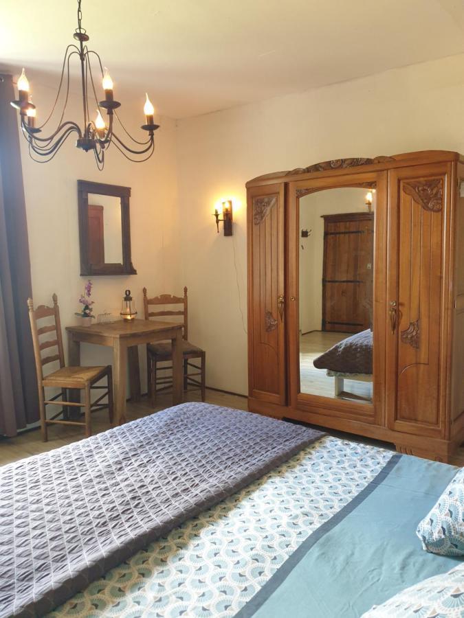 Bed and Breakfast De Oude Pastorie La Celle-En-Morvan Exteriér fotografie